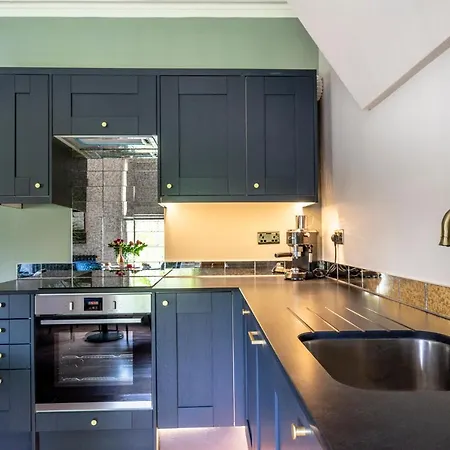 The Parlour At Dukes Townhouse 아파트 *